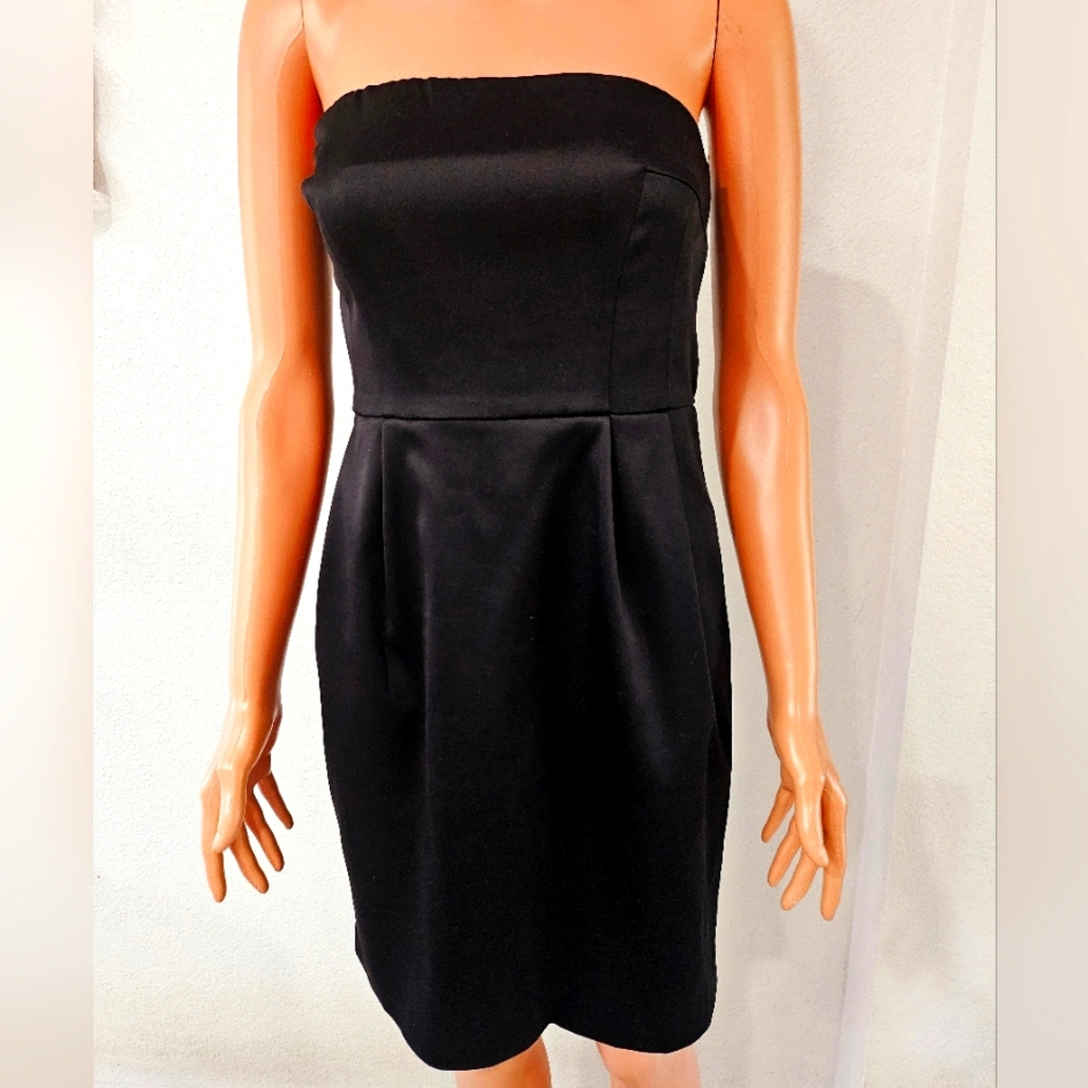 Express Design Studio Black Strapless Satin Accordion Pleated Dress Sz 4